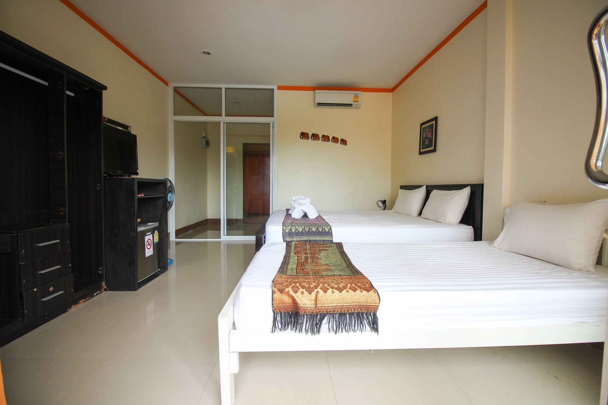 Sairee Seaview Hotel Ko Tao Exterior photo